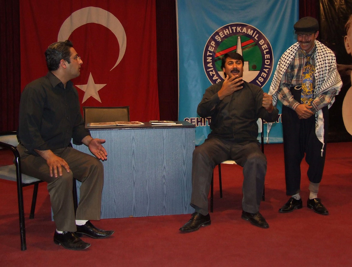 Gaziantep'te 'Eleman Bulundu' Oyunu Sahnelendi