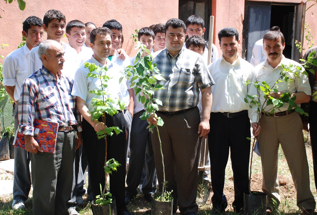 Her Okula Bir Ihlamur Fidanı