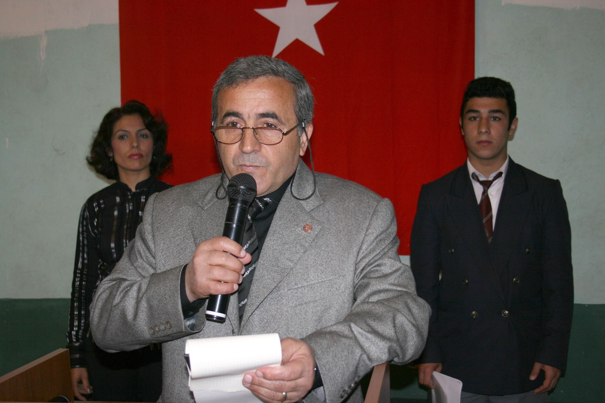 Zotev, Okul Mezunlarına Pilav Günü Düzenledi