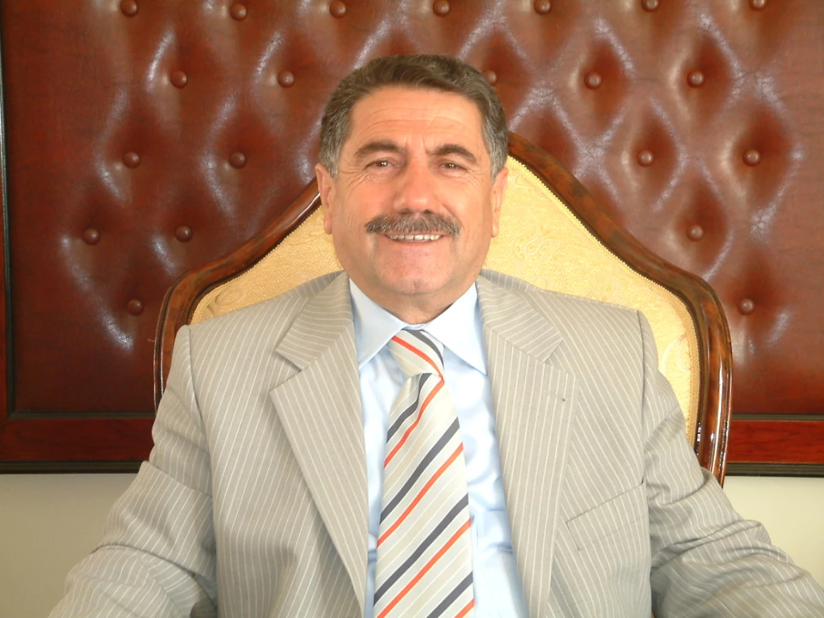 Başkan Cevdet Özdemir Yılın Başarılı Belediye Başkanı Seçildi