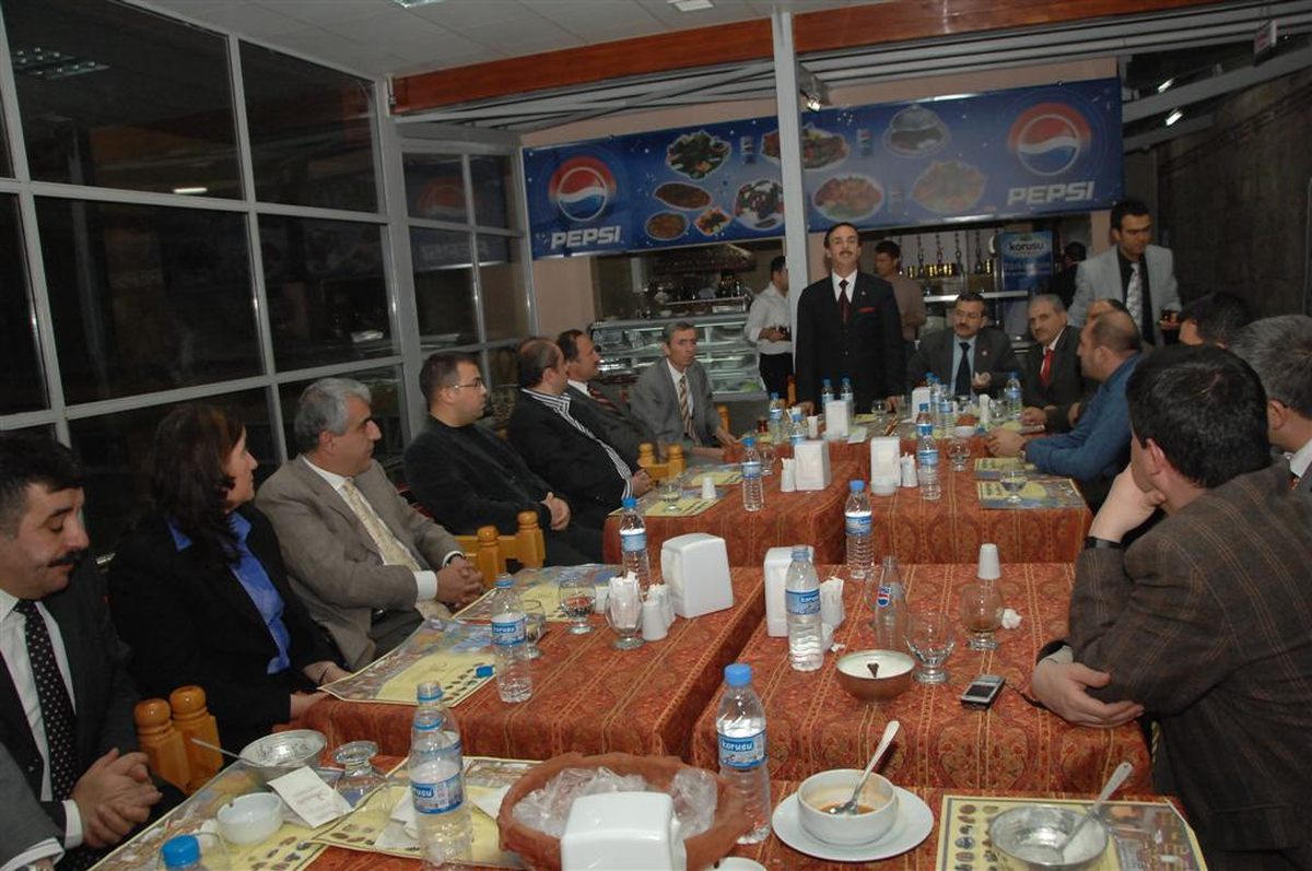 Kent Konseyi Üyeleri Molla Yegan Kültür Merkeziâ€™nde Bir Araya Geldi