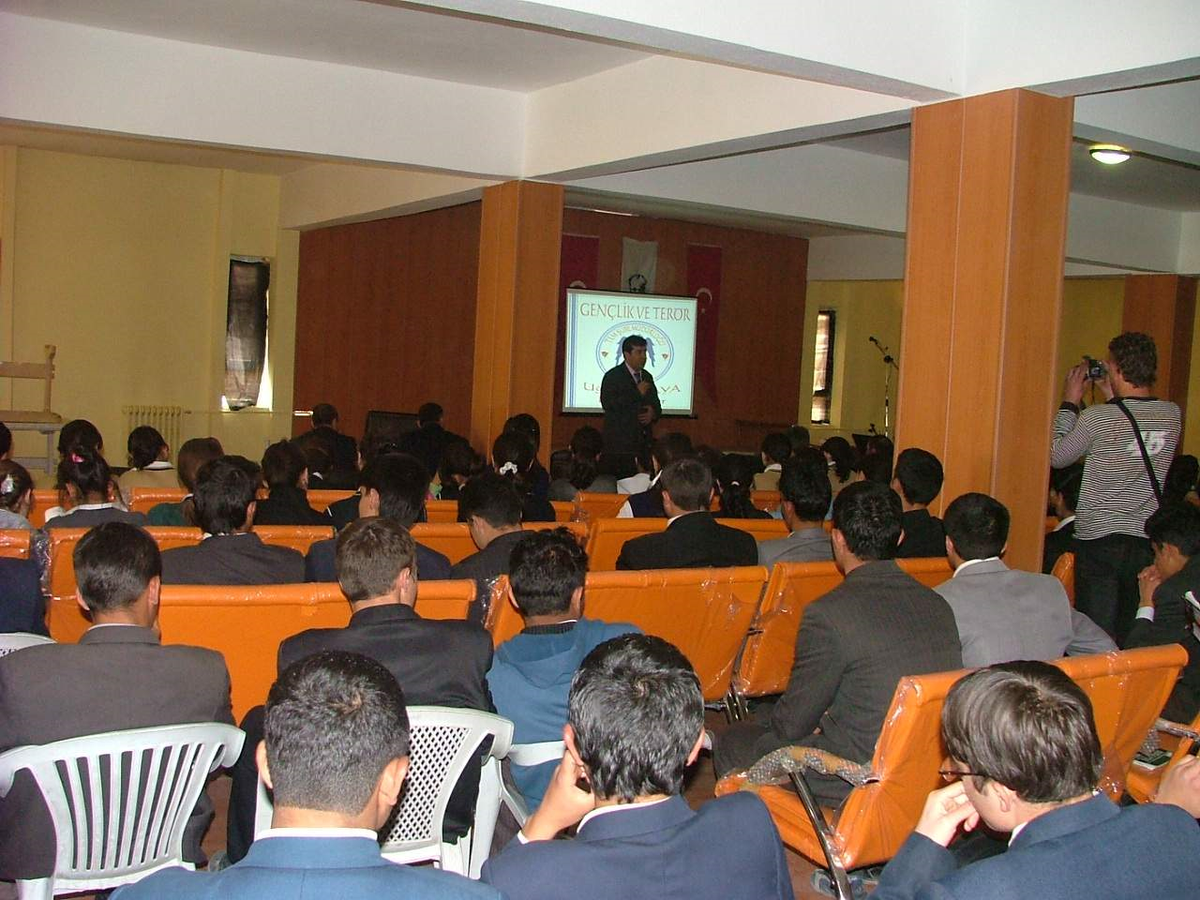 Kulu'da Öğrencilere Terör Konulu Seminer