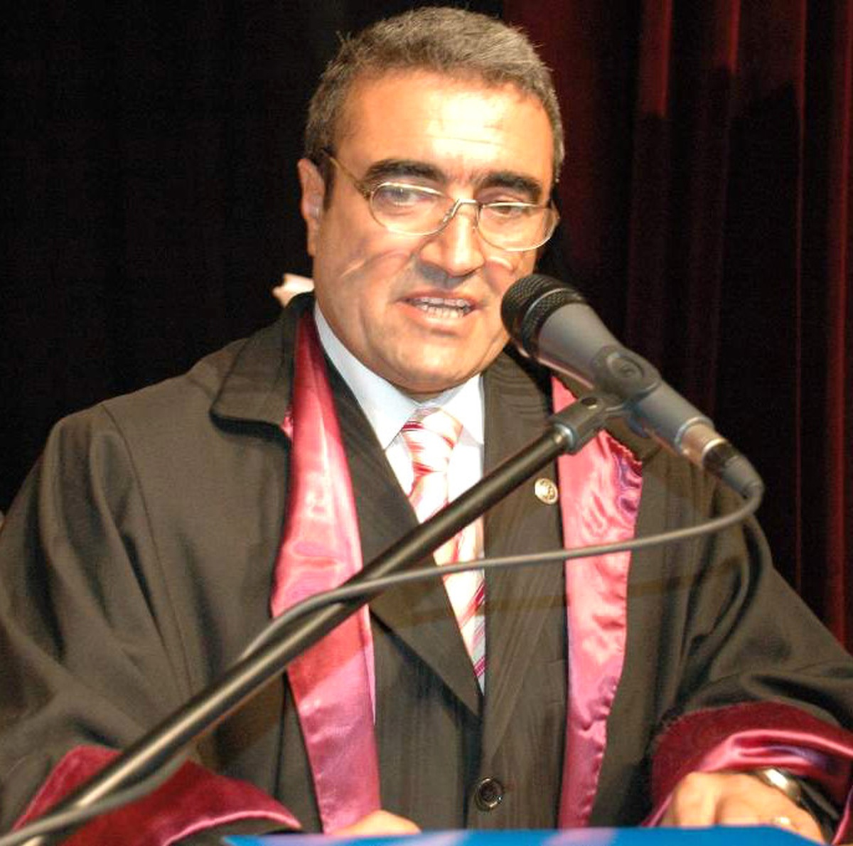 Siirt Üniversitesi Rektör Vekili Prof.dr. Asaf Varol'dan 'Vakıflar Haftası' Mesajı