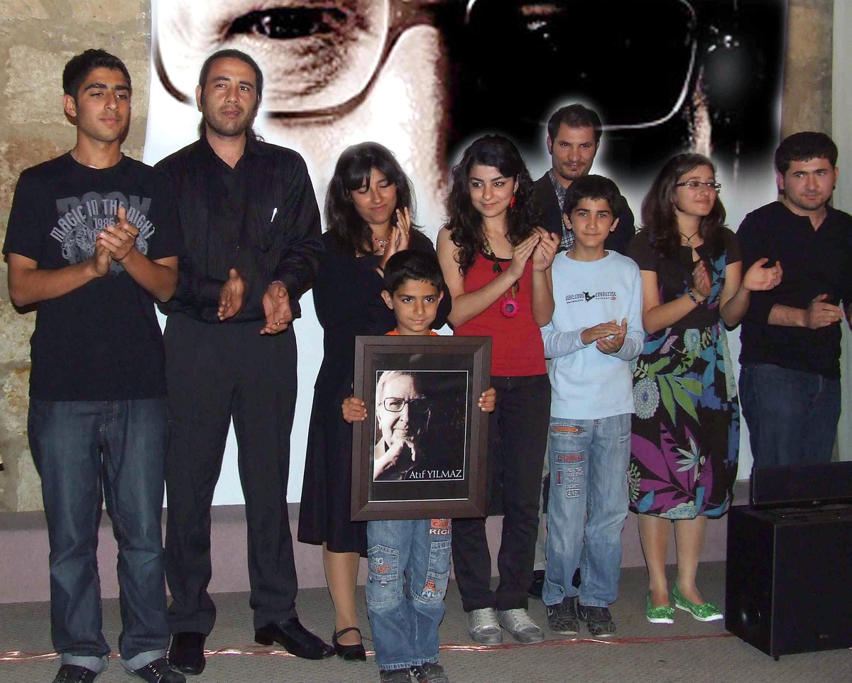 'Sokak' Filmi, Usta Yönetmen Atıf Yılmaz'a İthaf Edildi