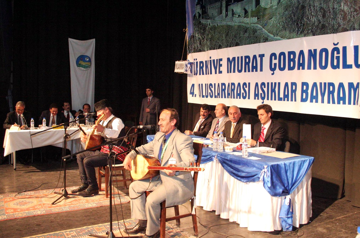 Kars'taki 'Aşıklar Bayramı'nda 114 Şiir Yarışıtı