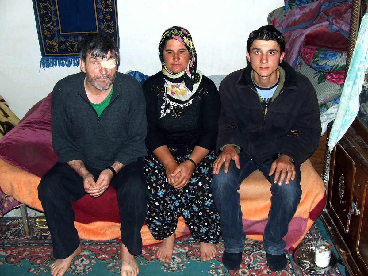 Şefkat Pınarı, Görme Engelli Vatandaşa Sahip Çıktı