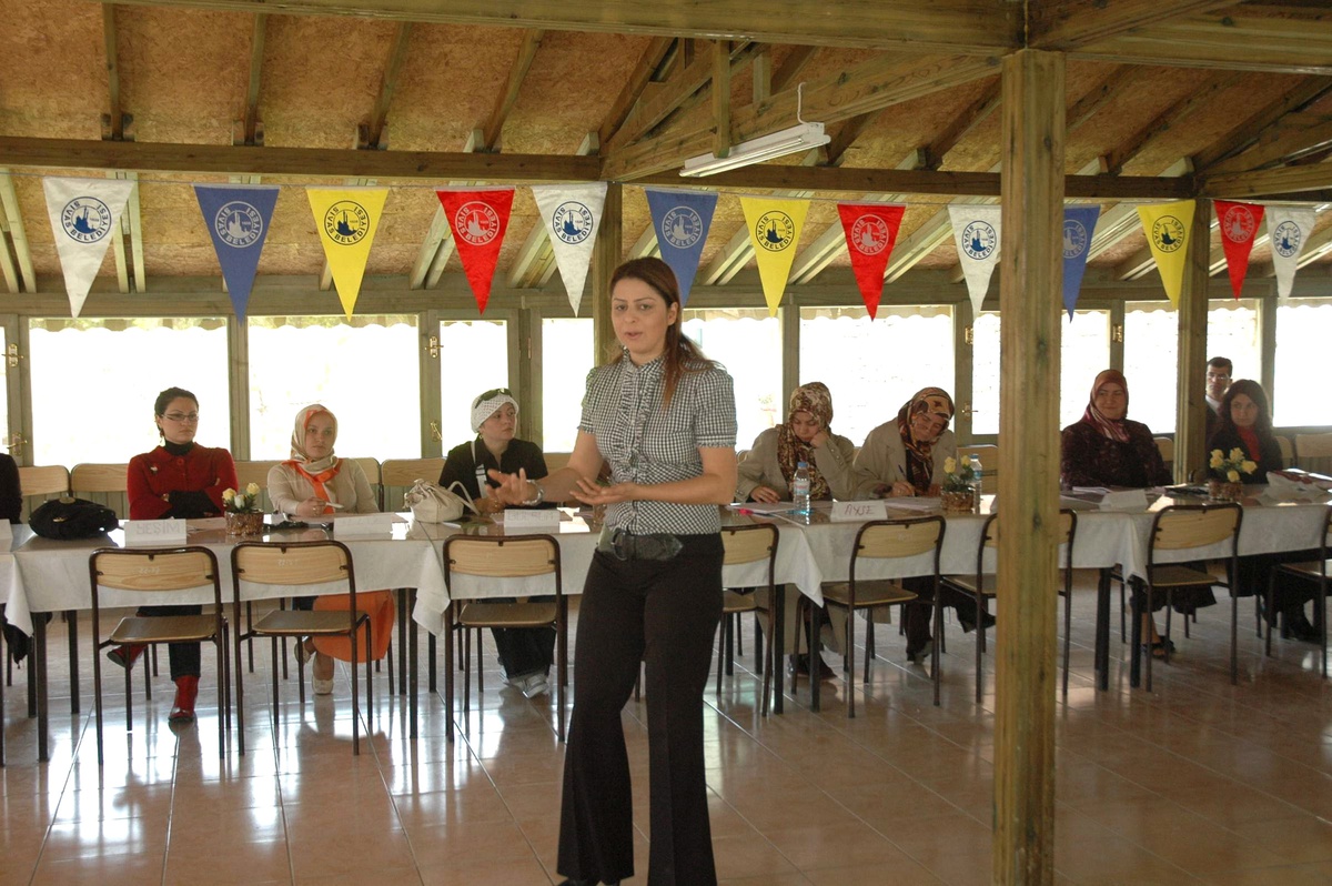 Kadın Girişimciliği Kurslarının İkinci Etabı Tamamlandı