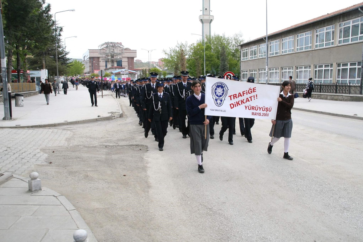 Yozgat'ta Trafik Haftası Etkinlikleri Düzenlenen Törenle Başladı