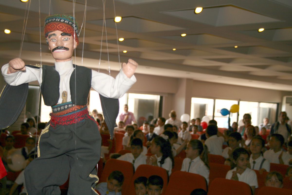 AB'nin Doğum Günü, Mersin'de Kukla Gösterisiyle Kutlandı