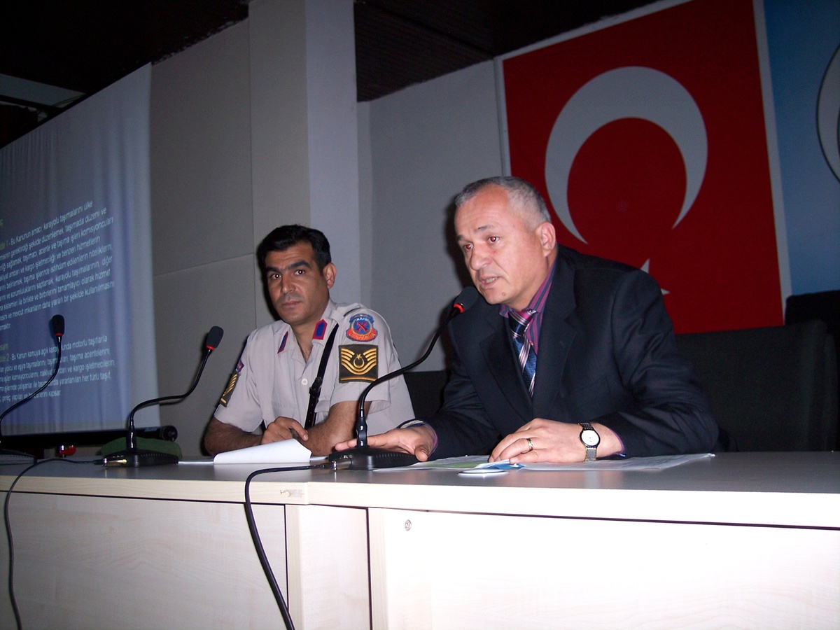 Akyazı'da Trafik Haftası Etkinliği