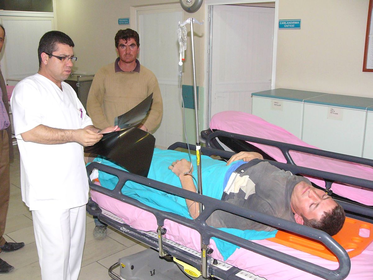 Hastane İnşaatından Düşen İşçi Yaralandı