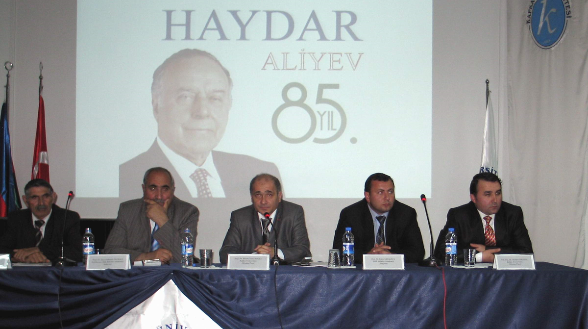 Kars Kafkas Üniversitesi\'nde "Aliyev" Konulu Panel Düzenlendi
