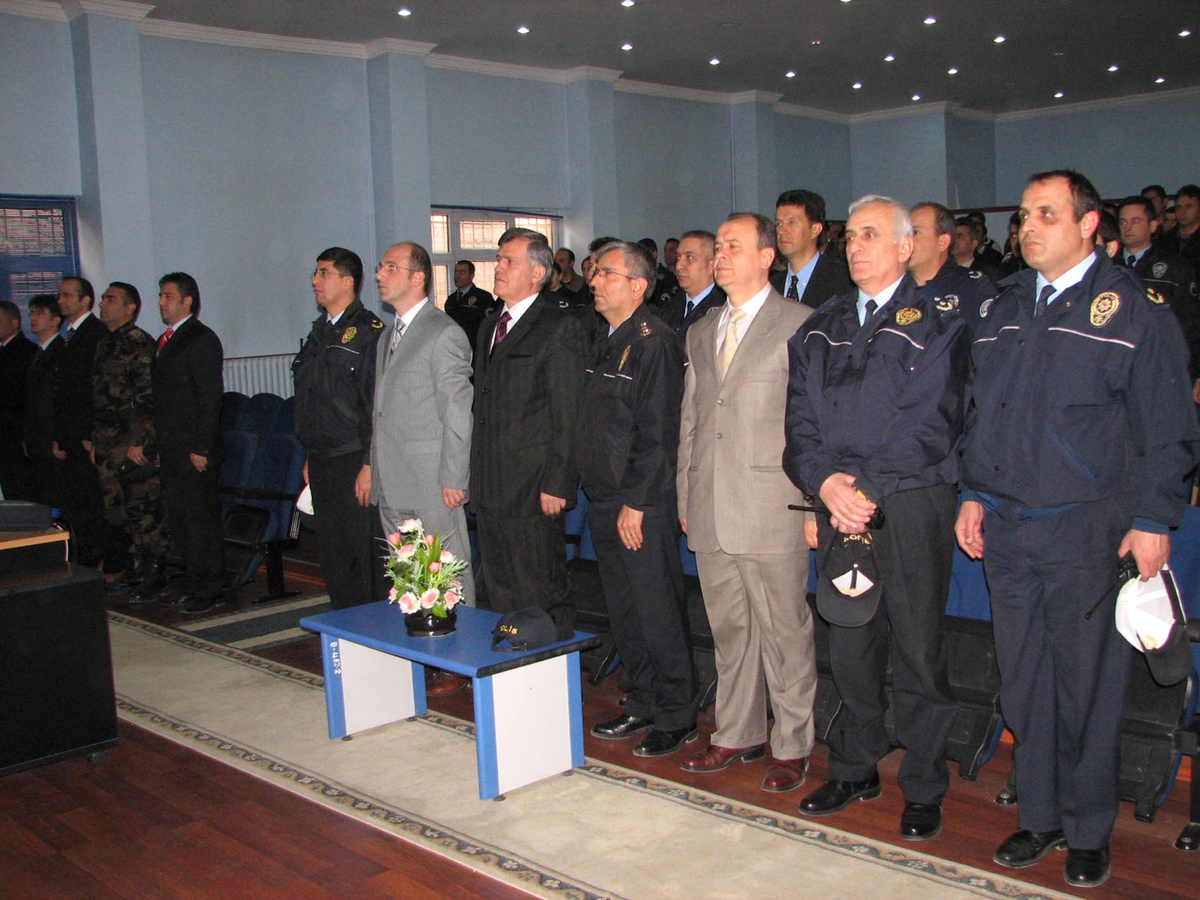 Polislere Kurumsal İletişim Semineri