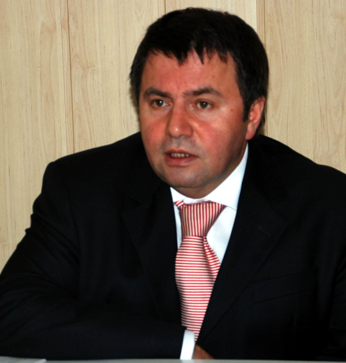 AK Parti'li Vekilden Üniversite Açıklaması