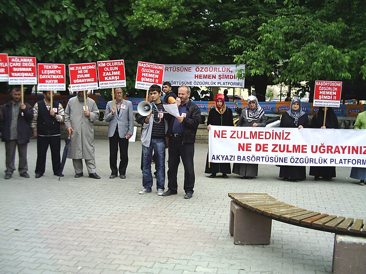 Akyazı Başörtüsü Plaformu 66. Eylemini Yaptı