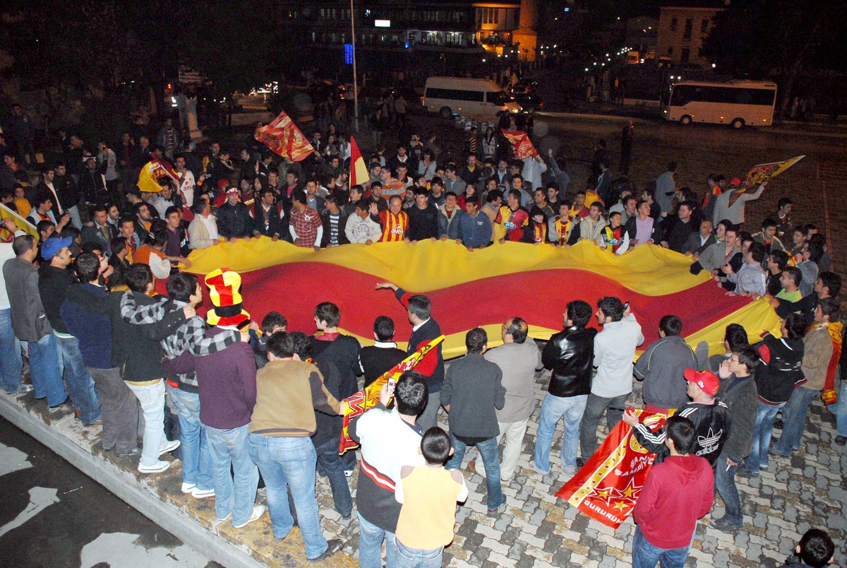 Amasya'da Galatasaray Taraftarlarının Şampiyonluk Coşkusu