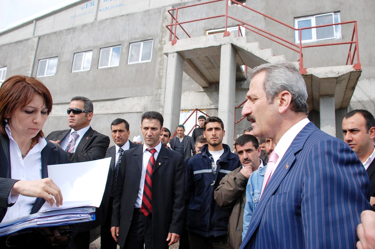 Bakan Çağlayan, Karakol Baskını Haberini Muş'ta Aldı