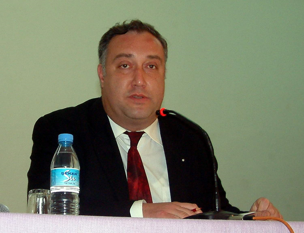 Doç. Dr. Özker'den Öğrencilere Bütçe Konferansı
