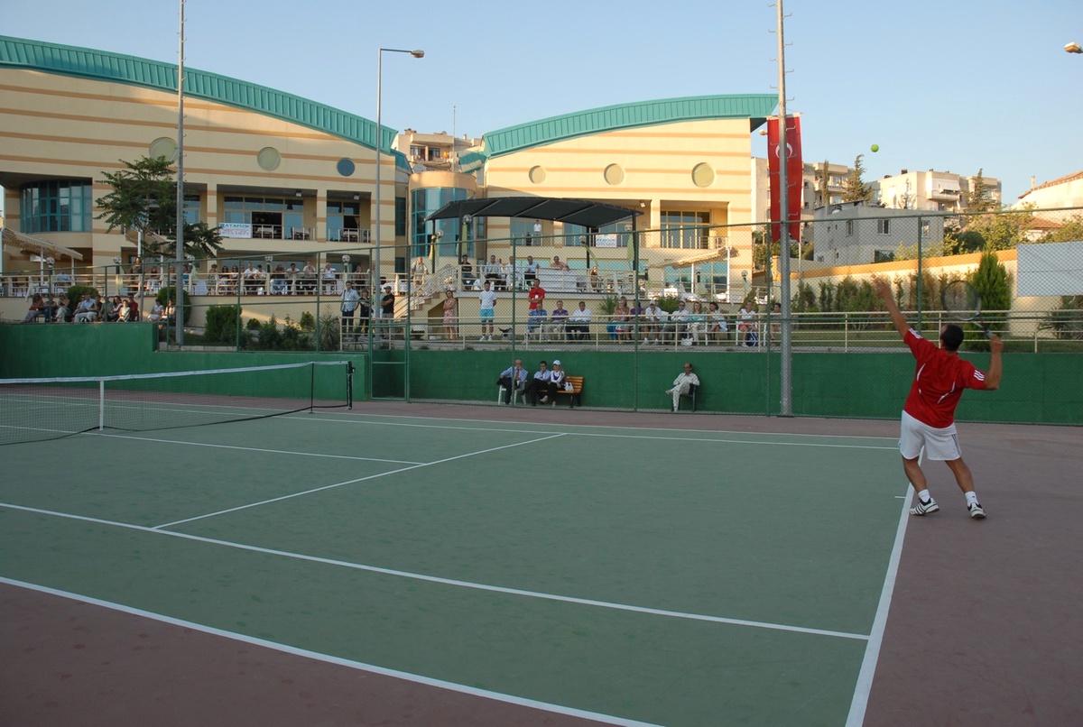 Buca Belediye Başkanlığı Veteran Tenis Turnuvası Başlıyor