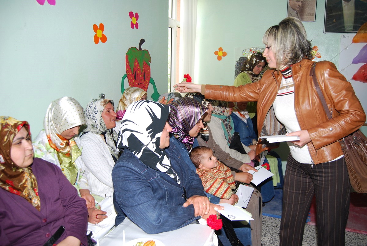 Anasınıfı Öğrencilerinden Anlamlı Anneler Günü Kutlaması