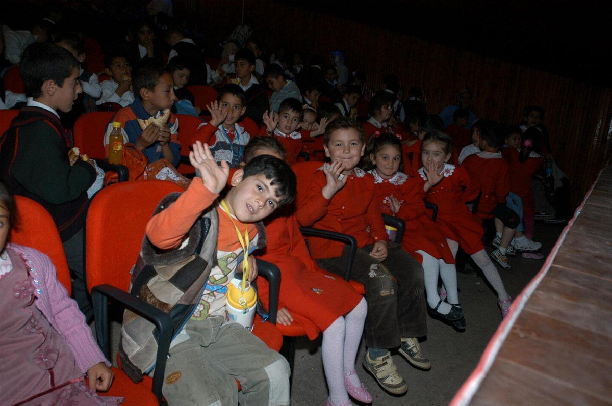 İzmir'de Kardeş Aileler Projesi