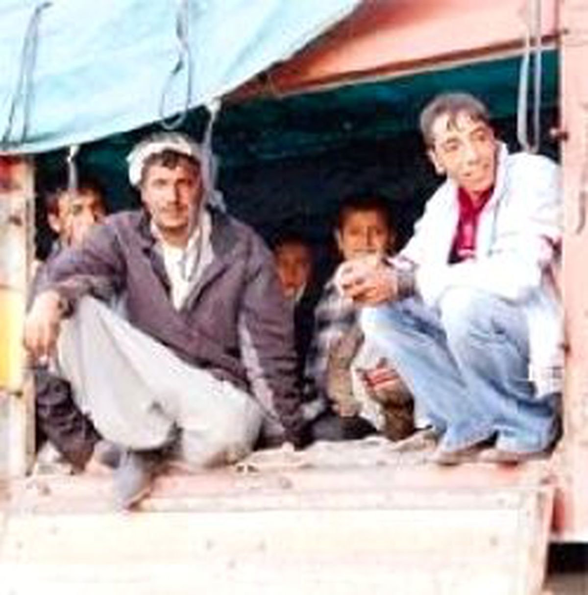 Kamyonda 35 Yolcu