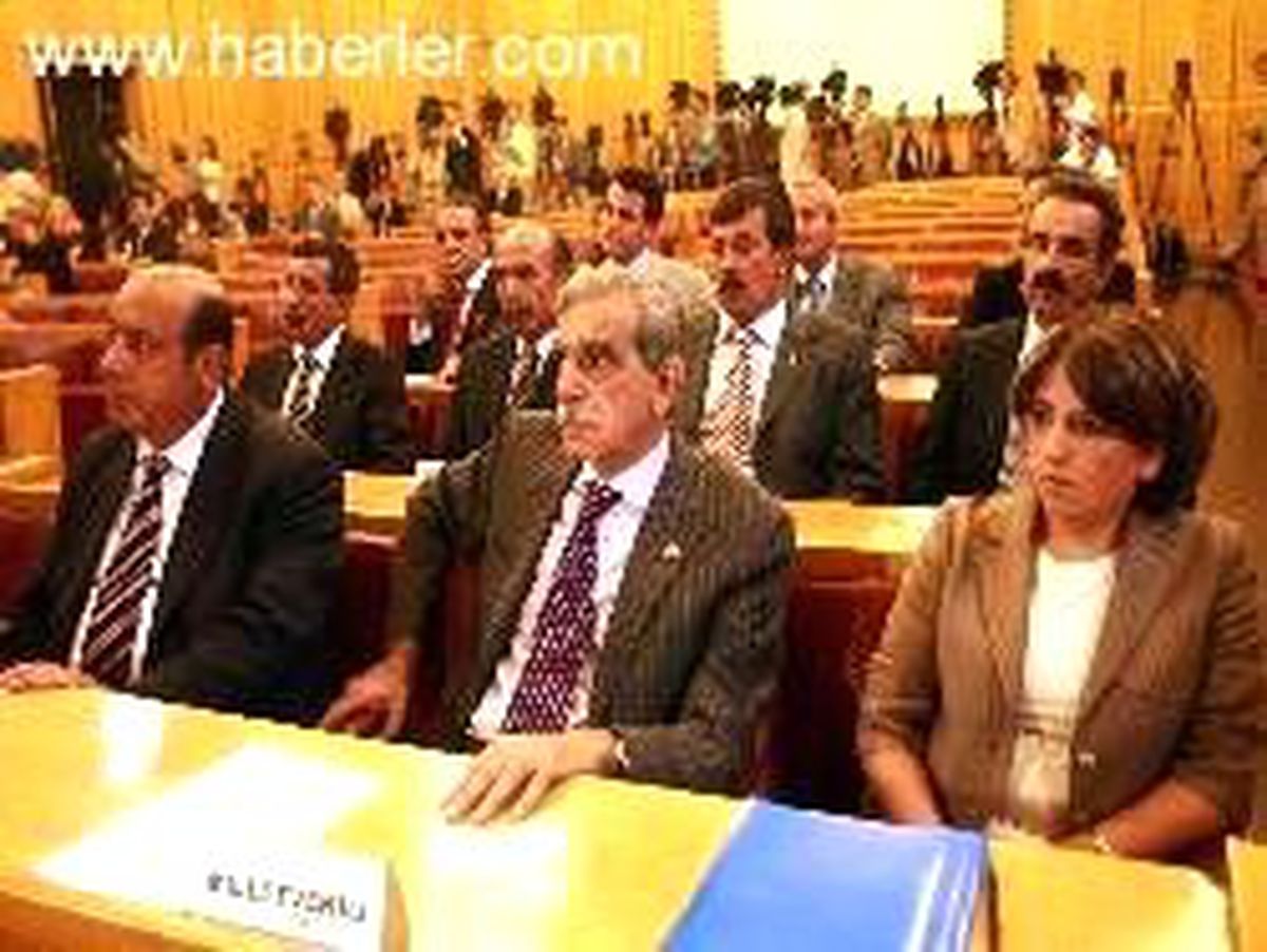 Yüksek Mahkemeden DTP'ye Ek Süre