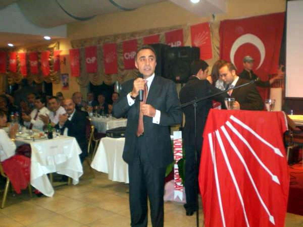 CHP'den Dosluk ve Dayanışma Yemeği