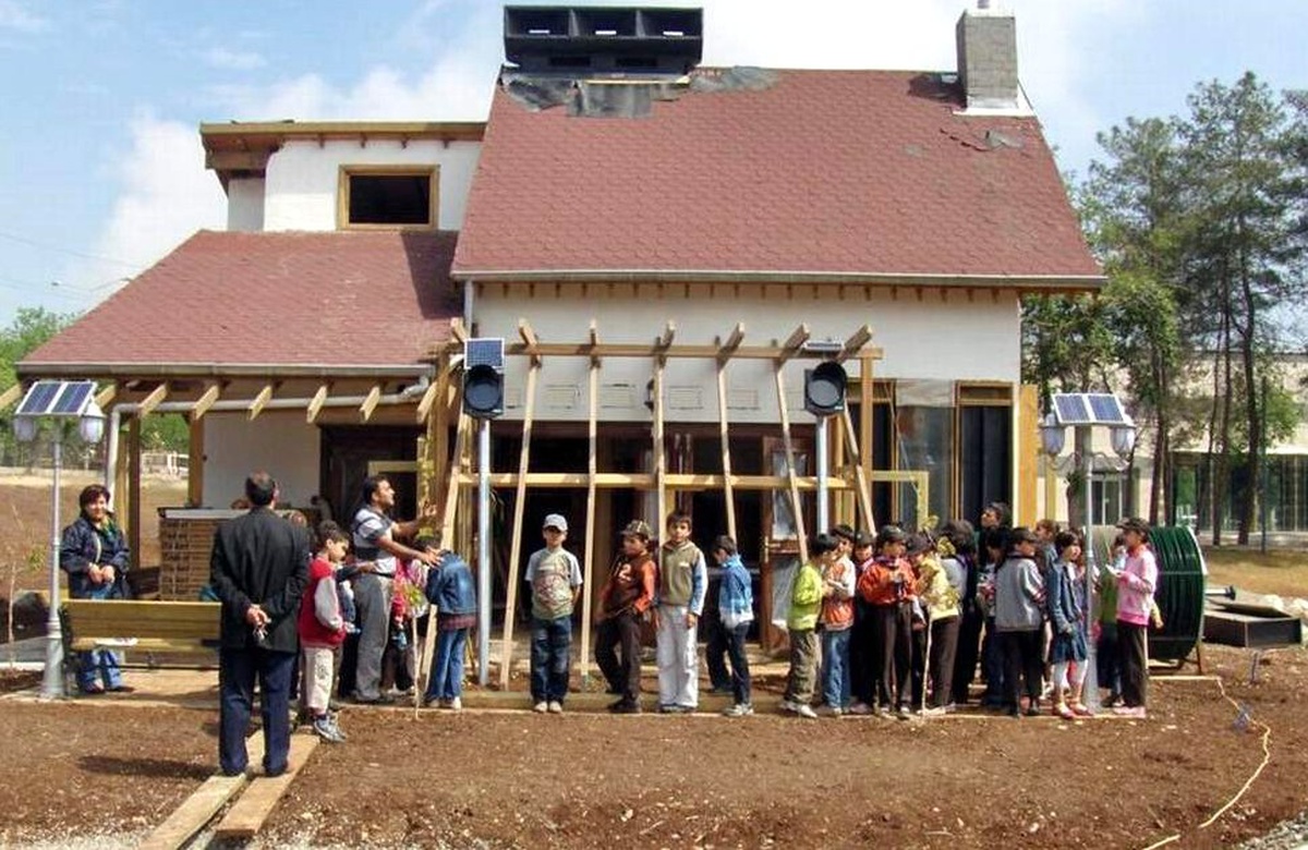 Diyarbakır 'Güneş Evi Eğitim ve Uygulama Parkı'nda Öğrencilere Enerji Dersi Verildi