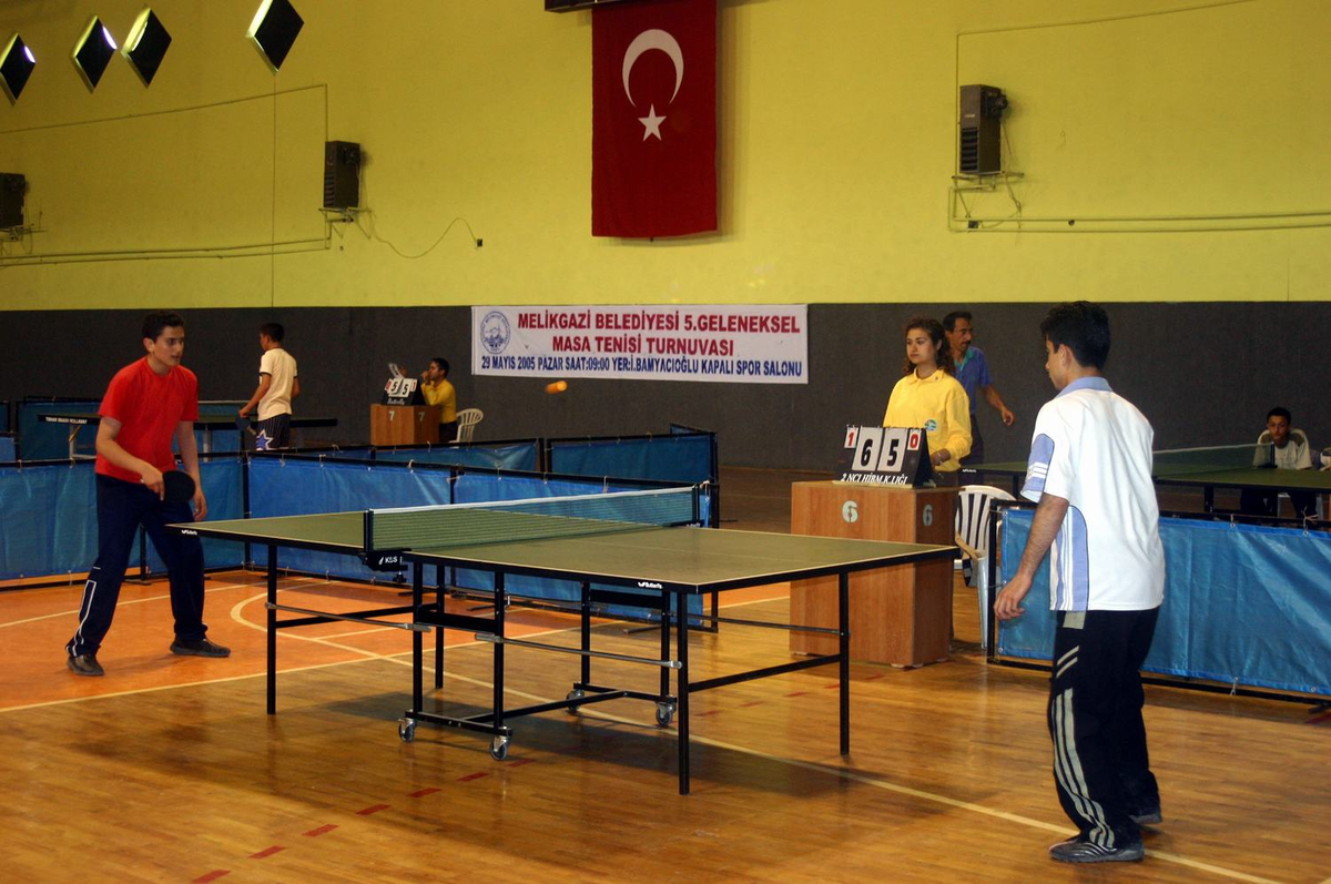 Melikgazi Belediyesi'nden Masa Tenisi Turnuvası
