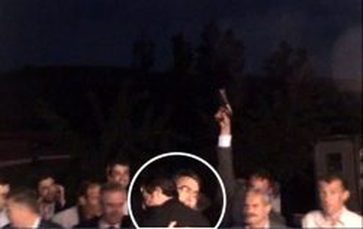Mumcu'nun Katıldığı Düğüne Soruşturma