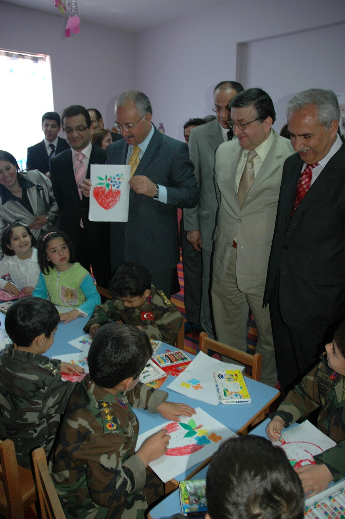 Sağlıkçıların Yaptırdığı Beyaz Birlik Ana Okulu Hizmete Açıldı