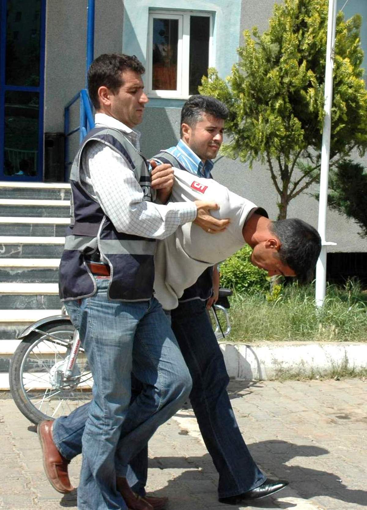Yakalanan Kapkaççılar Tutuklandı