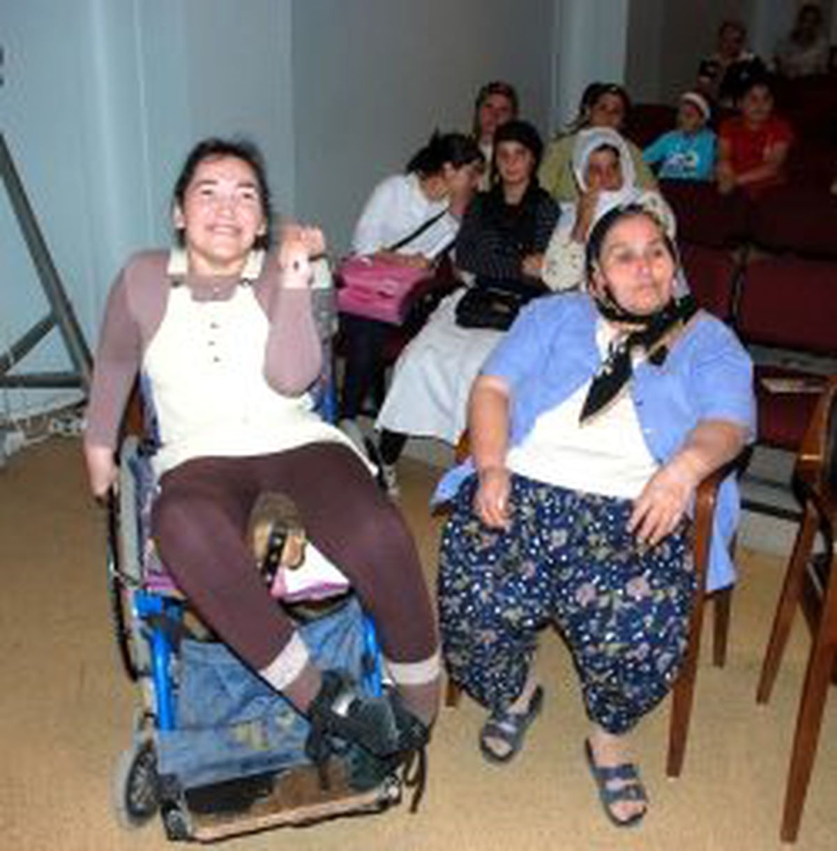 Aliağa Belediyesinden Engellilere Alternatif Kamp Hizmeti