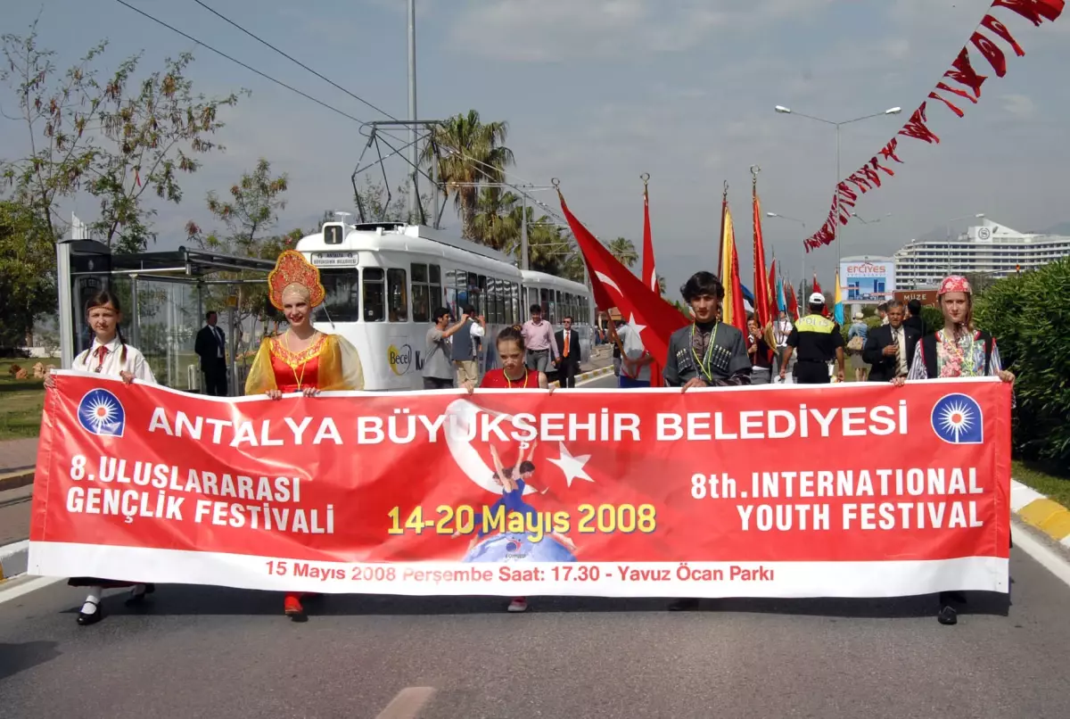 Antalya\'da Büyükşehir Gençlik Festivali