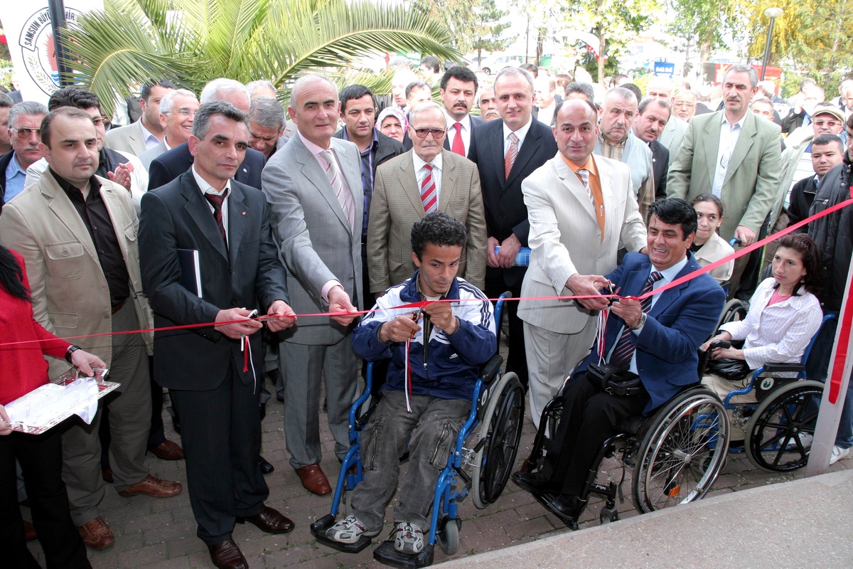 Deniz Yıldızı Mağazası Hizmete Girdi
