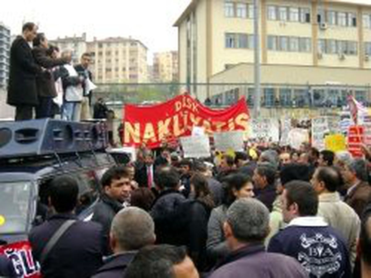 Öğrenciye Yasak Geldi