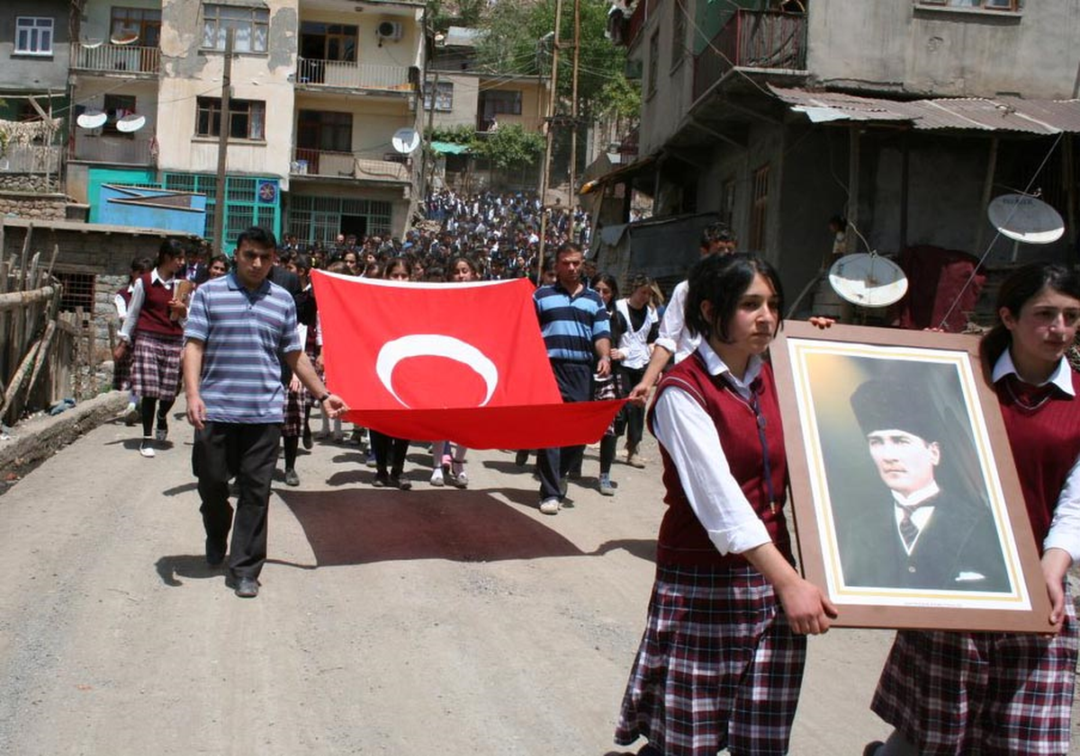 Beytüşşebap'ta 'Yurtta Birlik Dünyada Barış İçin Atatürk'ü Anma' Yürüyüşü Düzenlendi