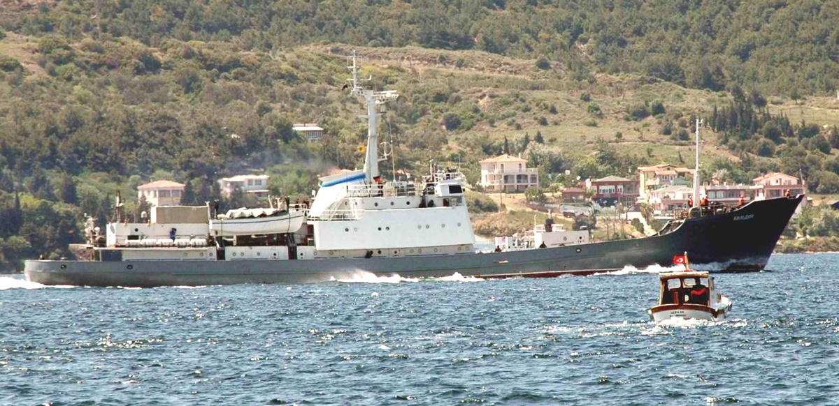 Çanakkale Boğazı Savaş Gemilerinin Geçiş Güzergahı Haline Geldi