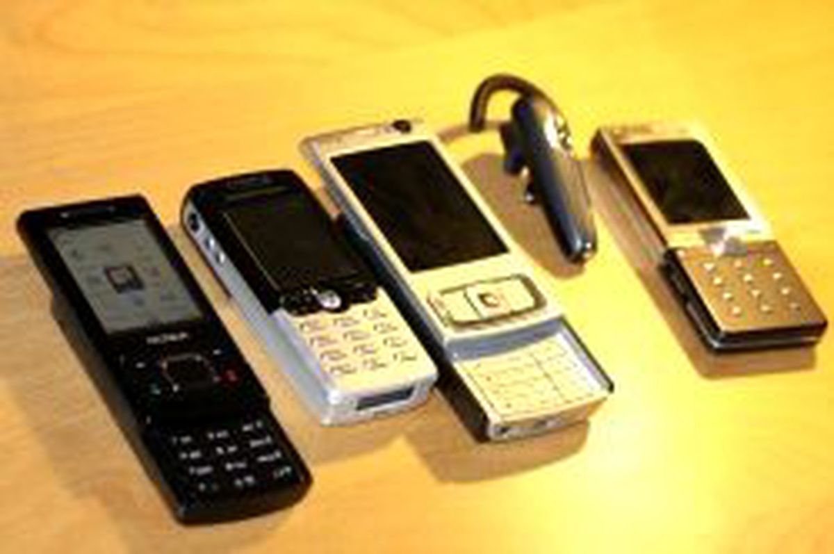 Cep Telefonu Strese Yol Açıyor