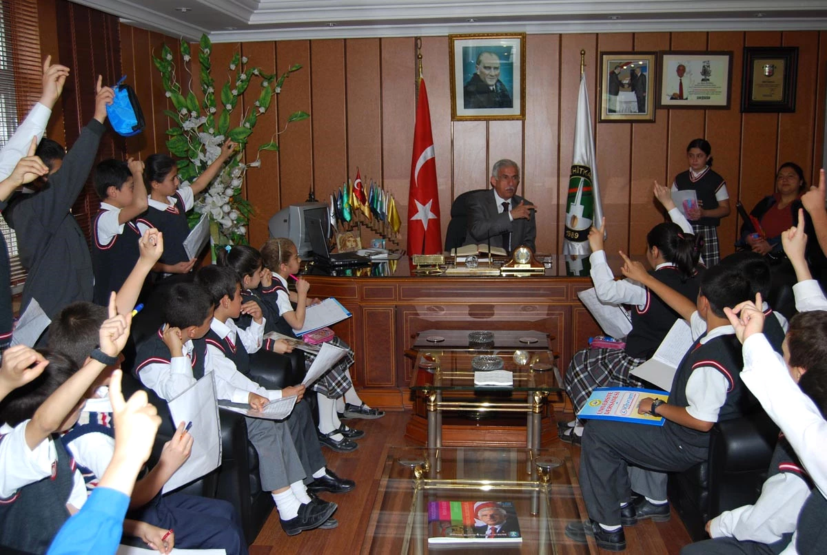 Öğrencilerden Şehitkamil Belediyesi\'ne Ziyaret