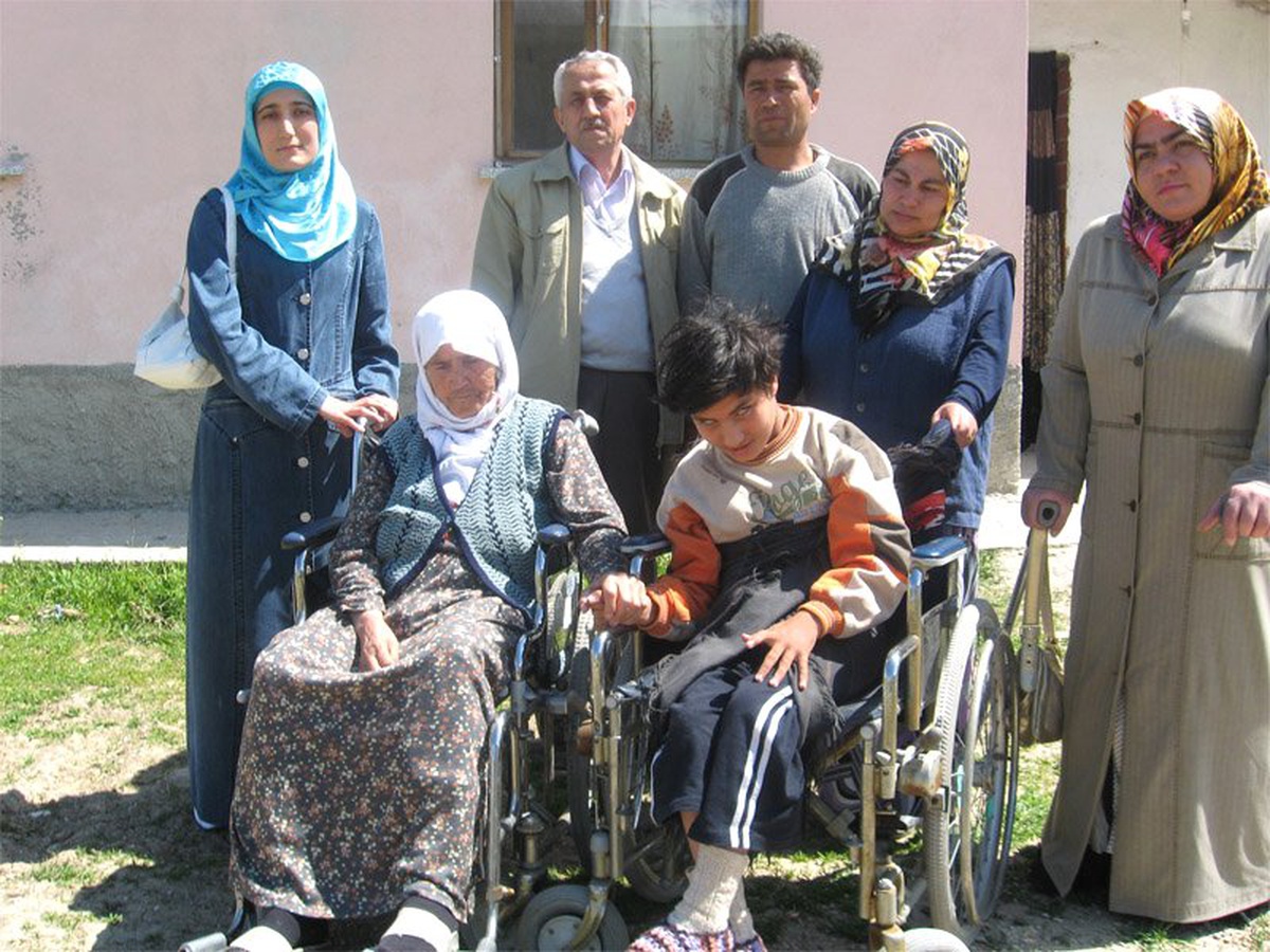 Tavşanlılı Alime'nin Tekerlekli Sandalye Sevinci