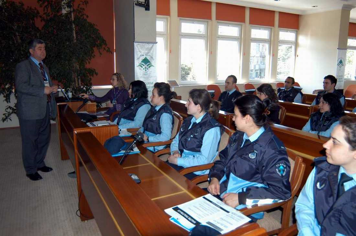 Yıldırım Belediyesi'nden Çalışanlarına Eğitim Semineri