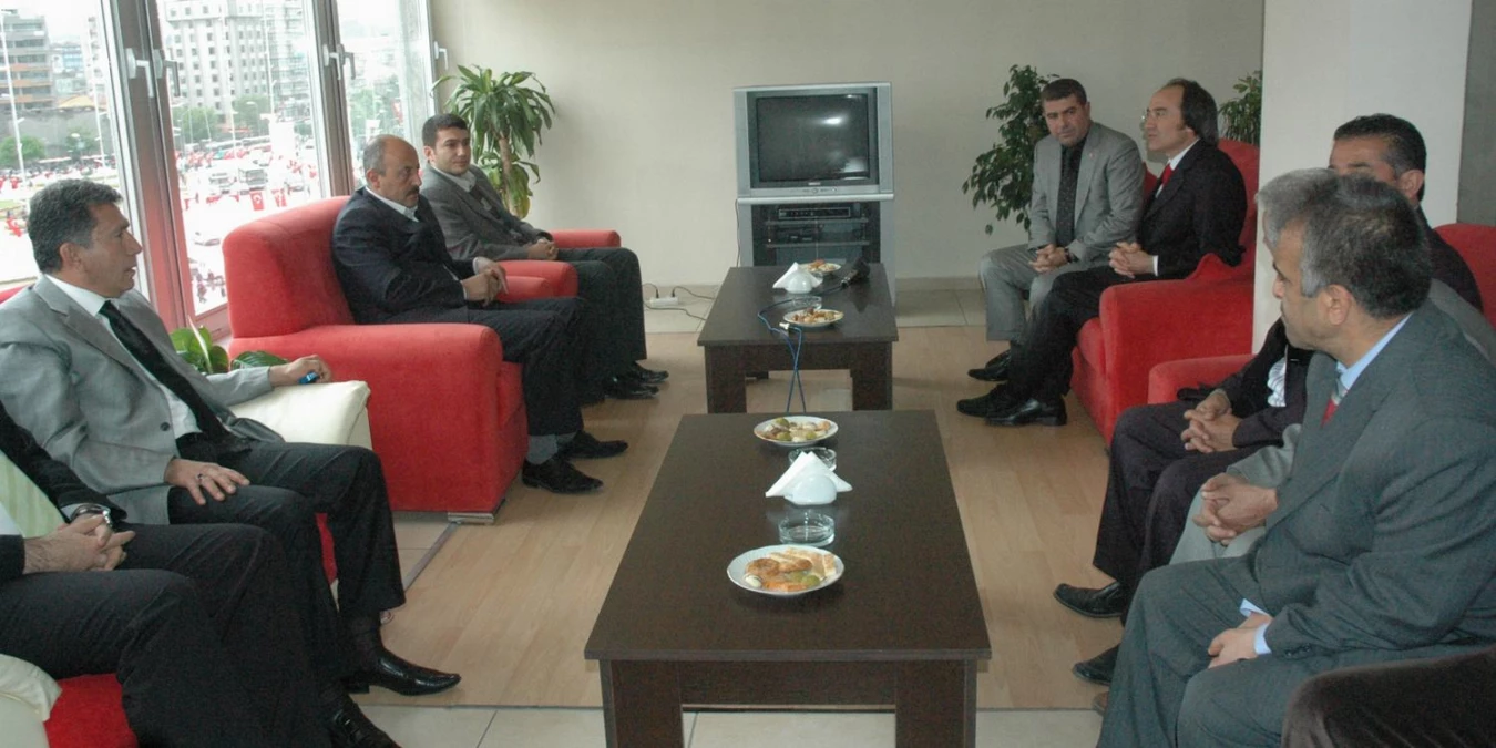 MHP Kayseri İl Başkanlığı\'ndan Gazeteciler Cemiyeti\'ne Ziyaret