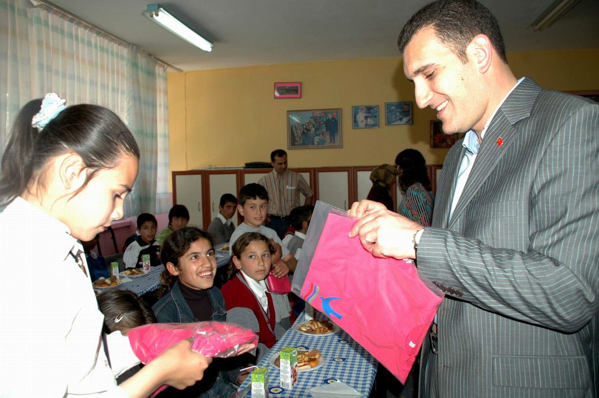 Özel Sınıf Öğrencileri Sergi Açtı