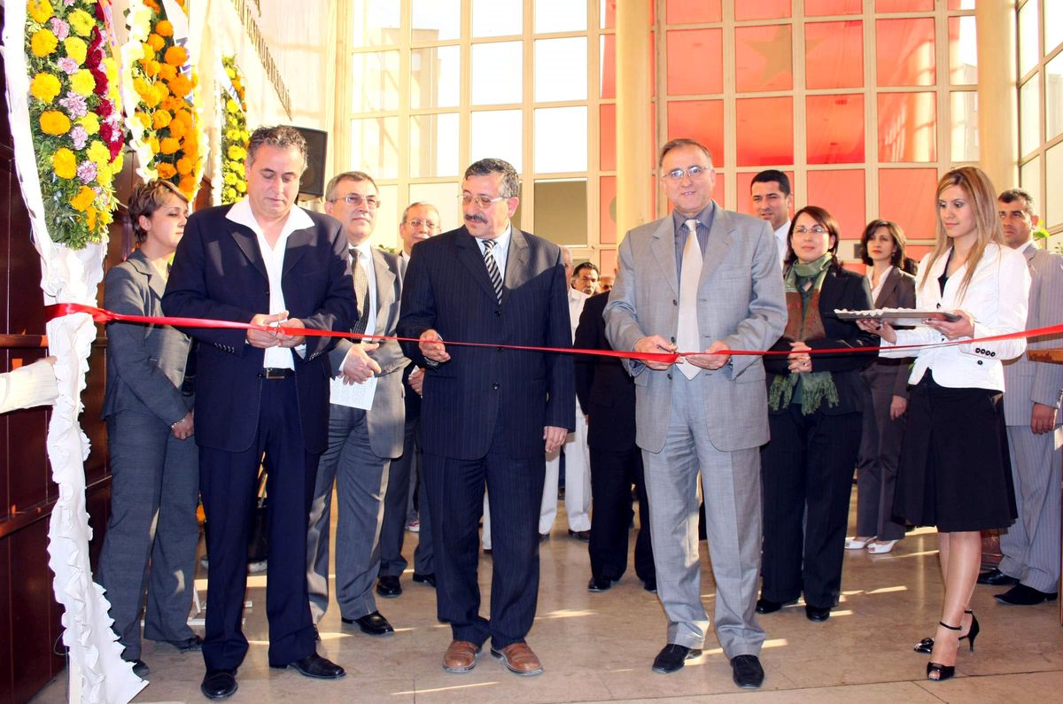 Ressam Kıvanç Gülhan 16. Kişisel Sergisini Açtı