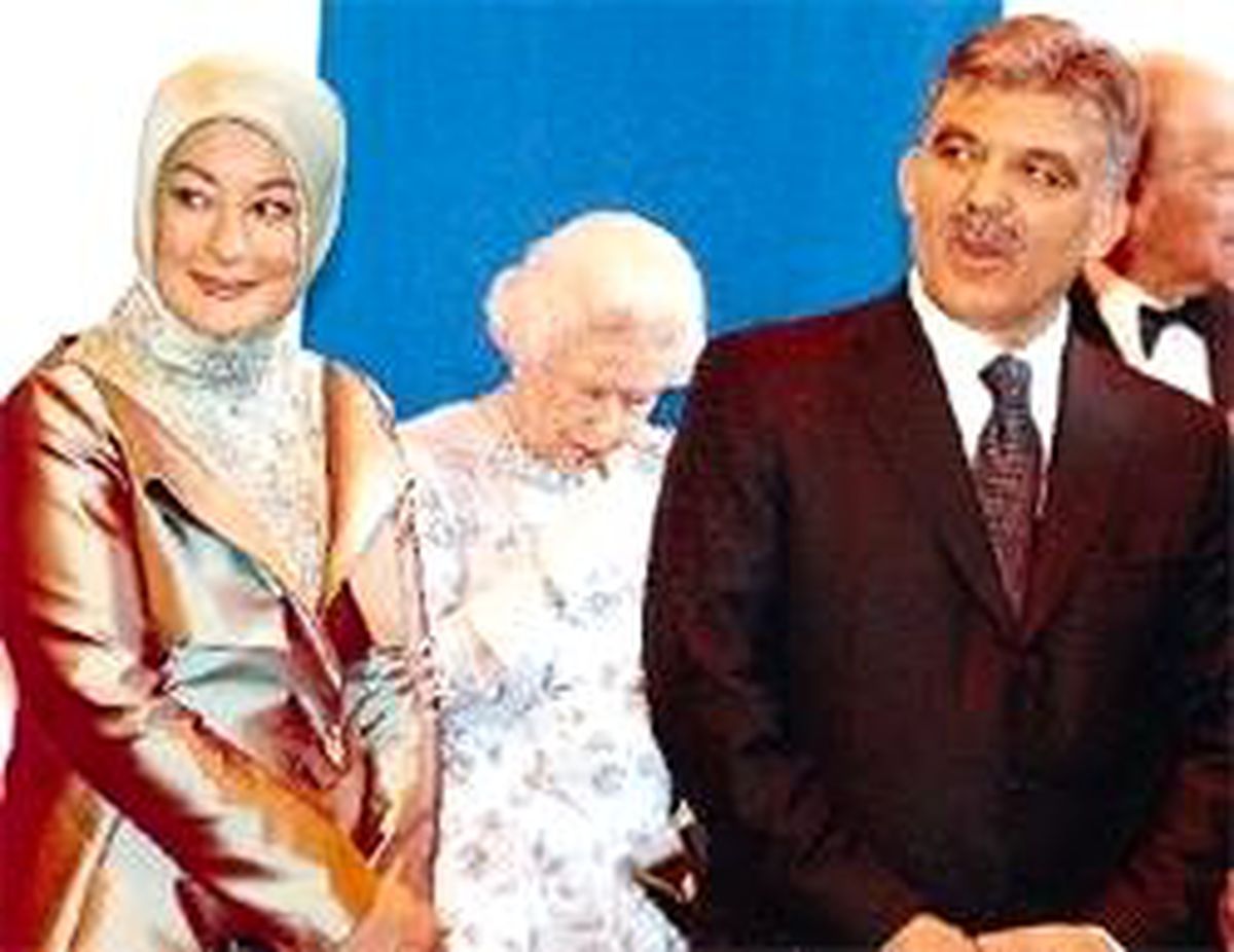 Uçak Gemisinde Davet