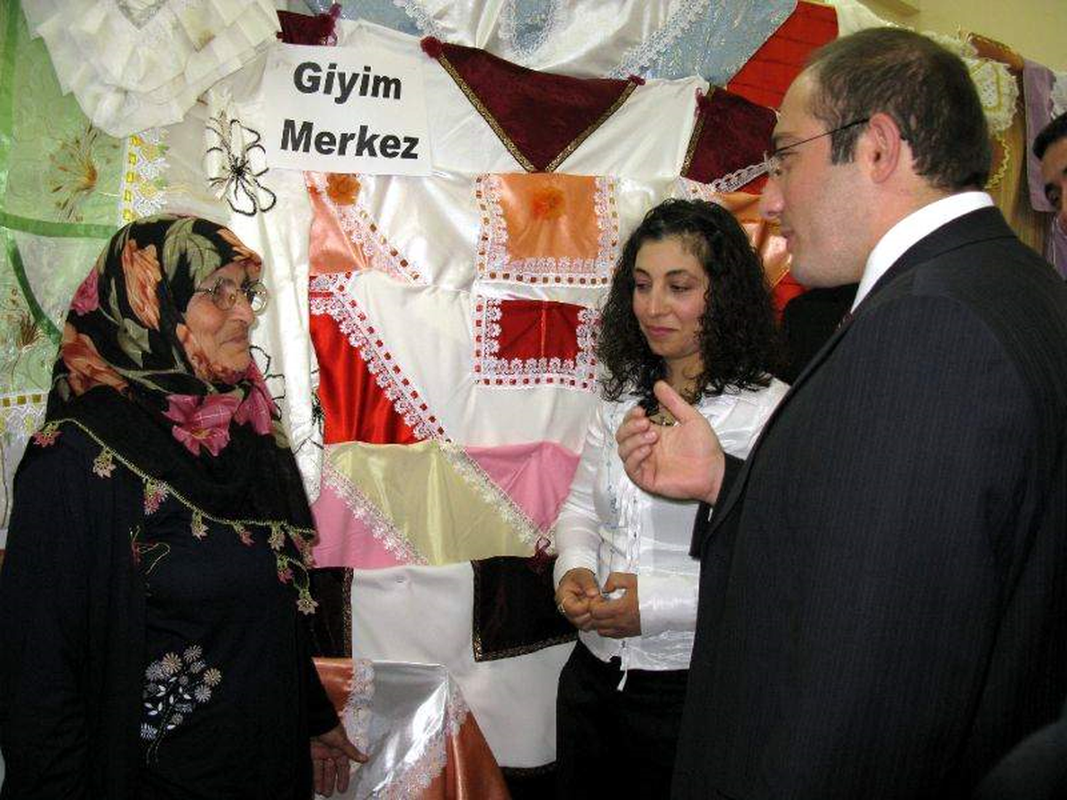53 Yaşındaki Kursiyere Kaymakamdan Övgü