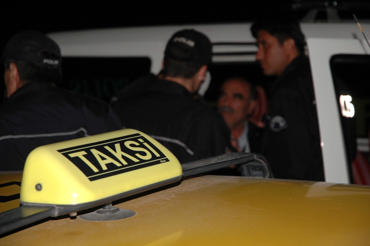 Alkollü Taksi Sürücüsü Polisten Kaçamadı