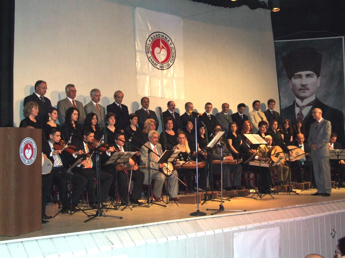 Bandırma Türk Sanat Müziği Derneği\'nden Konser